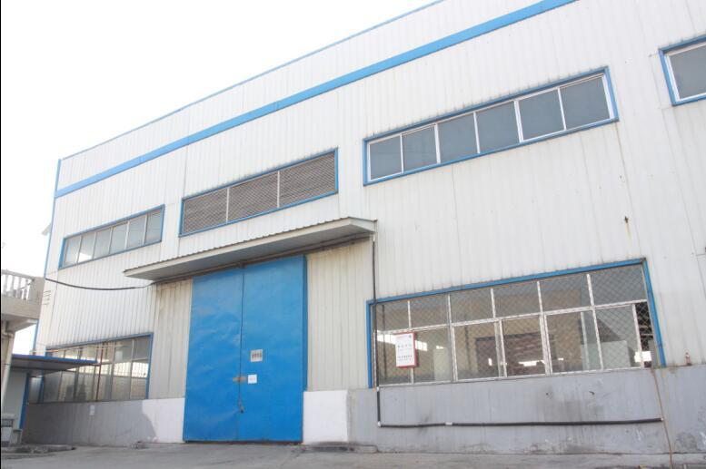 康明斯車間大門